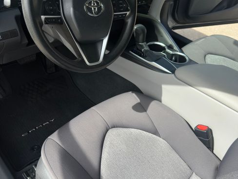 Used 2021 Toyota Camry LE image 6