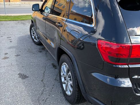 Used 2013 Jeep Grand Cherokee Laredo AWD/4WD image 5