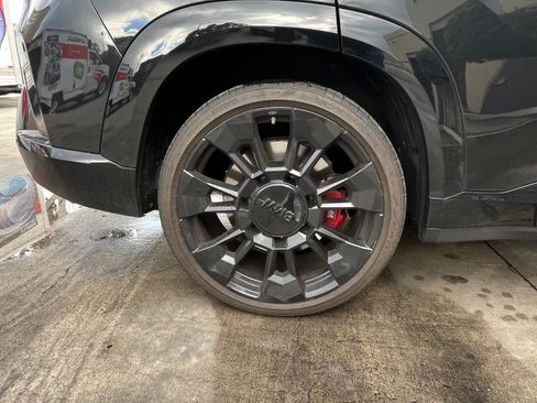 Used 2025 BMW XM Sport Utility 4D image 6