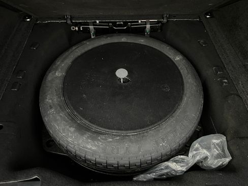 Used 2014 Land Rover Range Rover HSE image 9