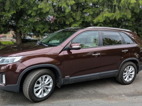 Used 2015 Kia Sorento EX w/ EX V6 Touring Package AWD/4WD image 2