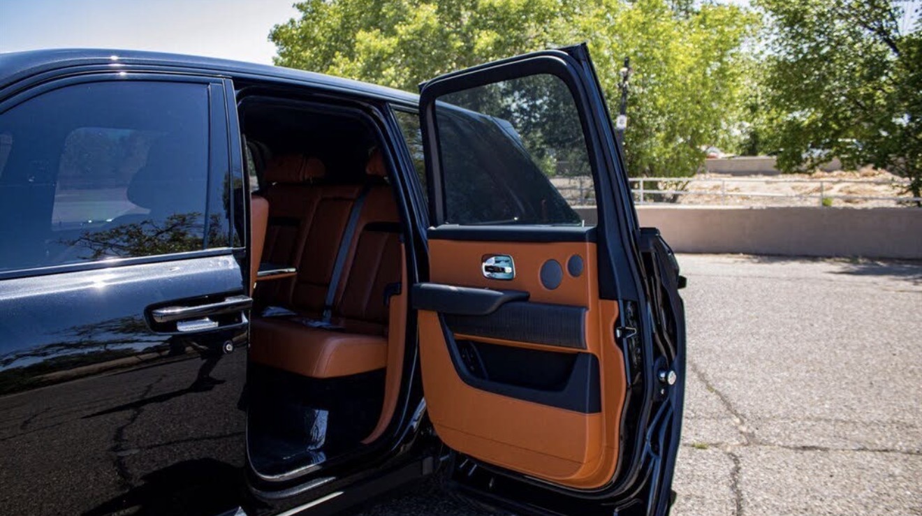 Used 2022 Rolls-Royce Cullinan w/ Dynamic Package AWD/4WD image 10