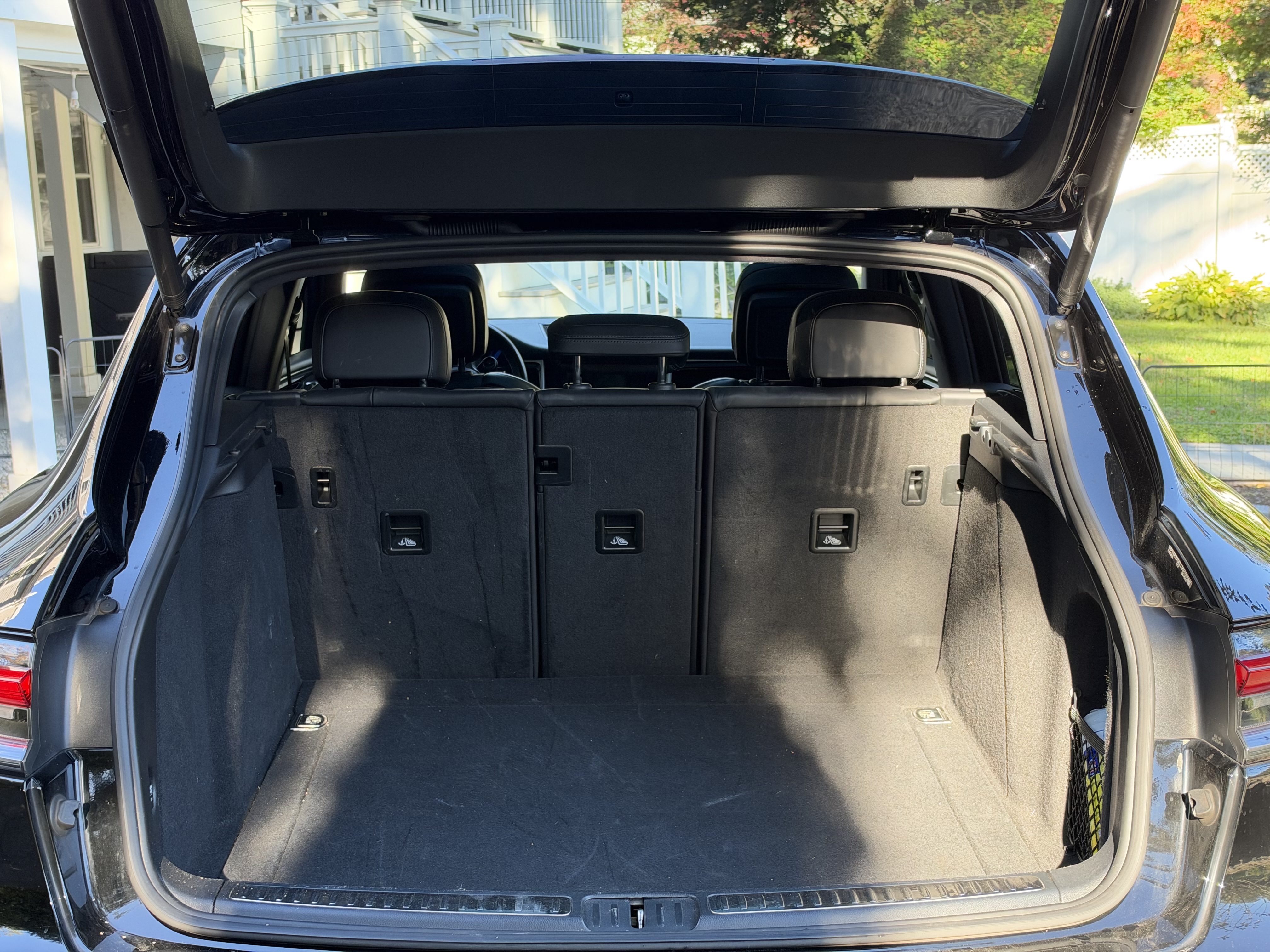 Used 2020 Porsche Macan S AWD/4WD image 19