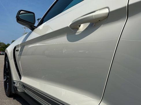 Used 2020 Ford Mustang Shelby GT350 w/ Technology Package image 9