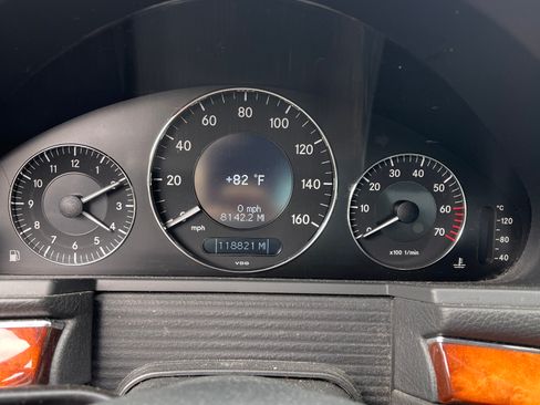 Used 2005 Mercedes-Benz E 320 4MATIC Sedan image 10
