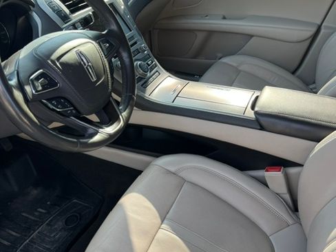 Used 2020 Lincoln MKZ Reserve w/ Elements Package AWD/4WD image 10