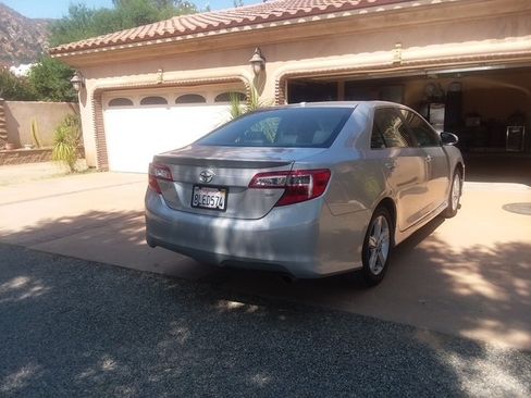 Used 2013 Toyota Camry SE image 6