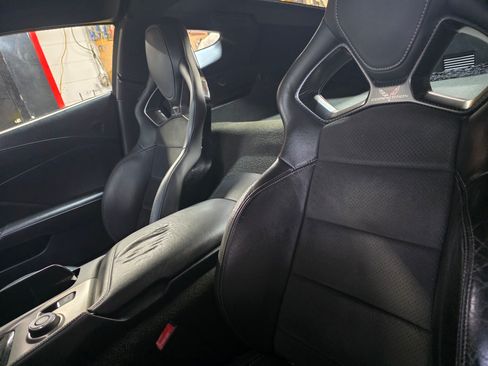 Used 2015 Chevrolet Corvette Z06 w/ 2LZ Preferred Equipment Group image 16