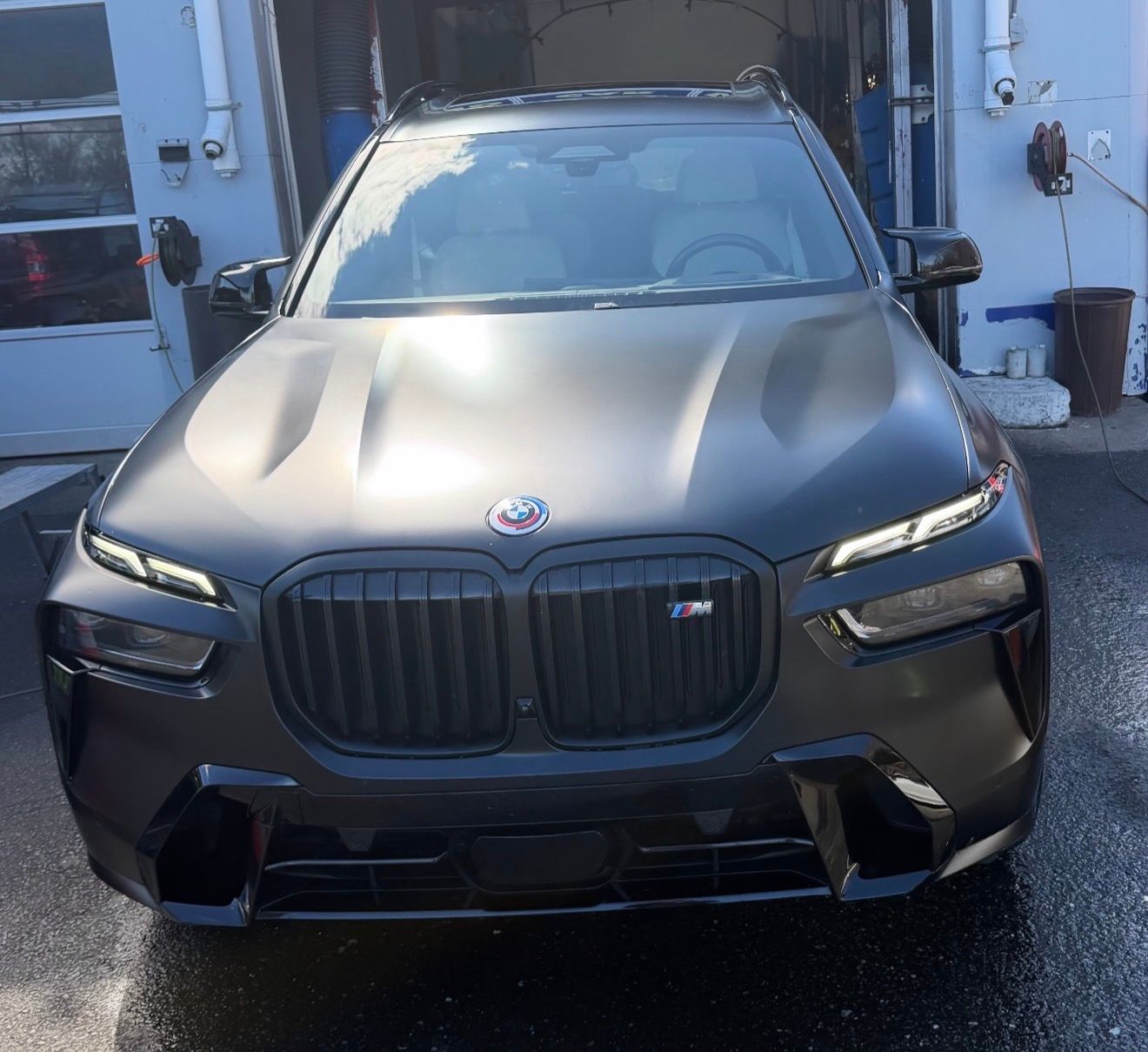 Used 2023 BMW X7 M60i w/ Executive Package AWD/4WD image 1