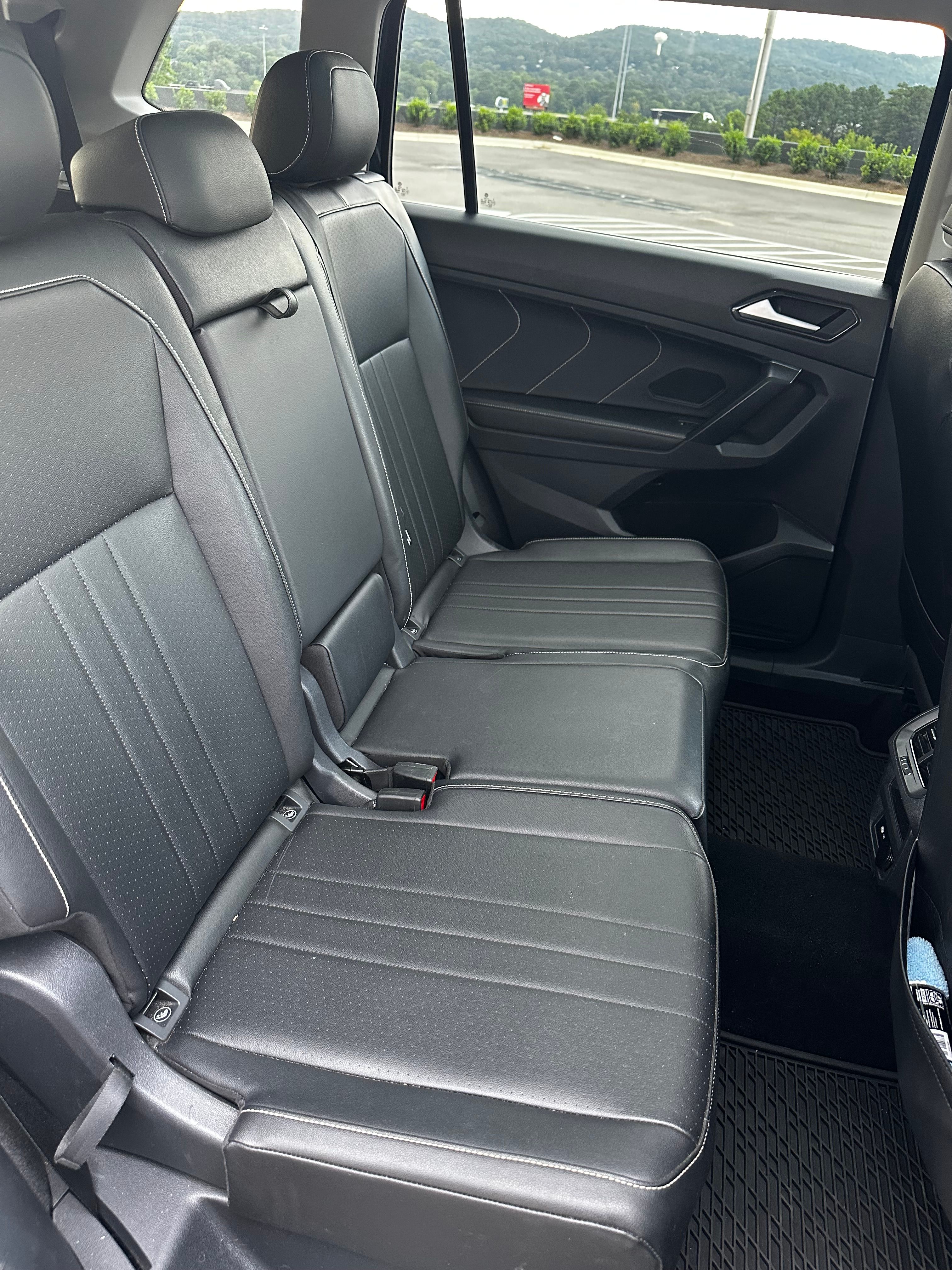Used 2022 Volkswagen Tiguan SE FWD image 8