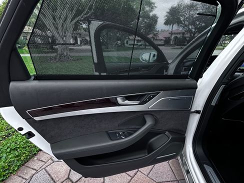 Used 2014 Audi A8 L 4.0T w/ Premium Package image 23