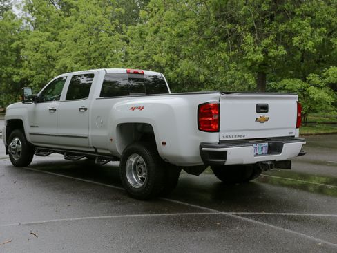 Used 2019 Chevrolet Silverado 3500 LTZ w/ Duramax Plus Package AWD/4WD image 13