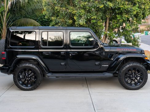 Used 2020 Jeep Wrangler Unlimited Sahara AWD/4WD image 10