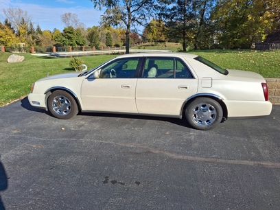 Used 2002 Cadillac De Ville Sedan w/ Comfort/Convenience Pkg