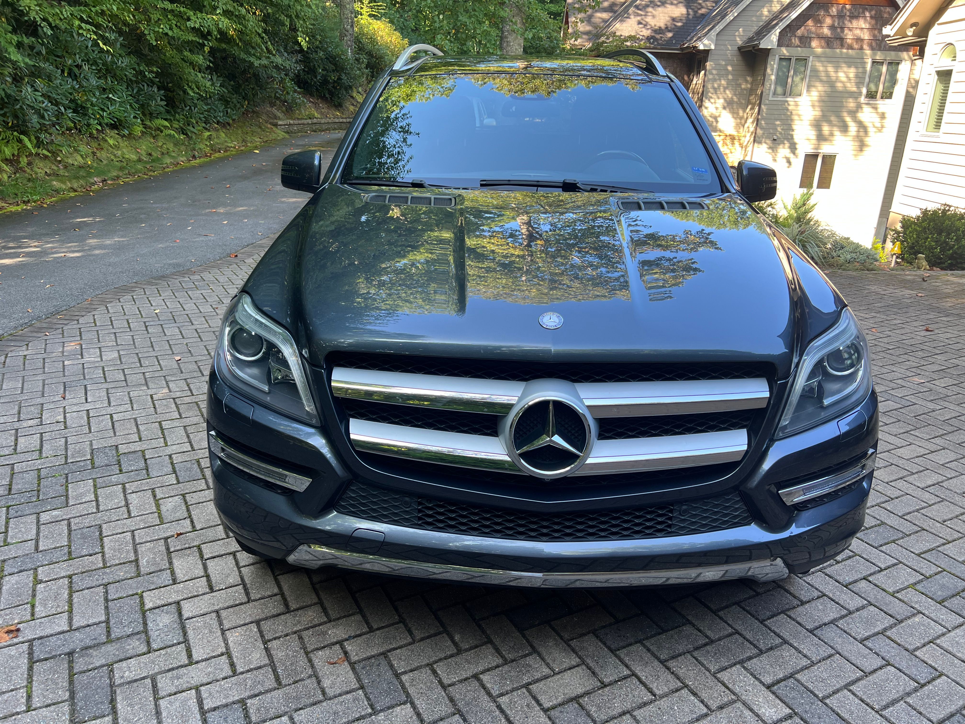 Used 2014 Mercedes-Benz GL 450 4MATIC image 4