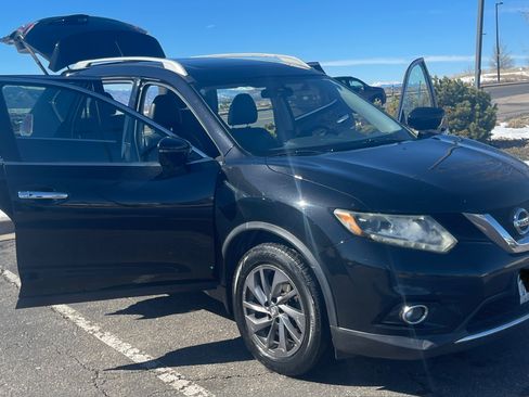 Used 2016 Nissan Rogue SL w/ SL Premium Package image 1