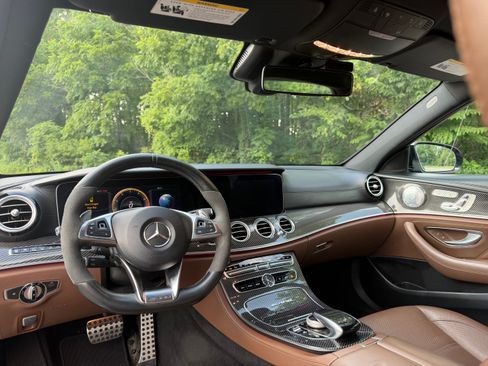 Used 2018 Mercedes-Benz E 63 AMG S image 12