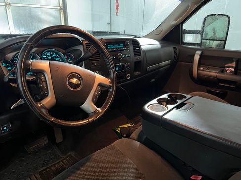 Used 2008 Chevrolet Silverado 2500 LT w/ 1LT Convenience Package image 11