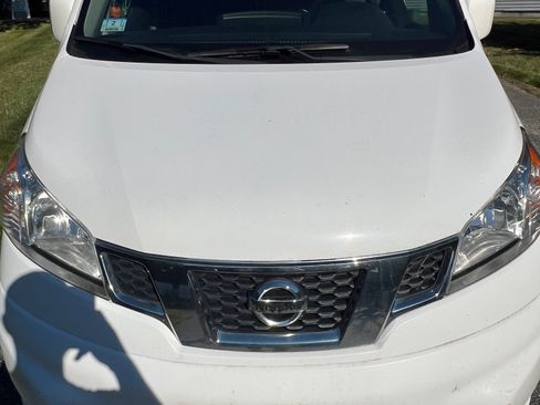Used 2019 Nissan NV200 SV w/ Navigation Package FWD image 2