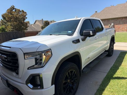 Used 2020 GMC Sierra 1500 AT4 w/ AT4 Premium Package AWD/4WD image 4