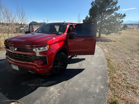 Used 2023 Chevrolet Silverado 1500 RST image 9