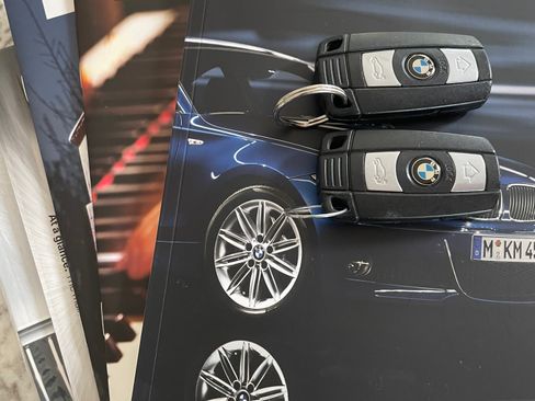 Used 2011 BMW 128i Convertible image 9