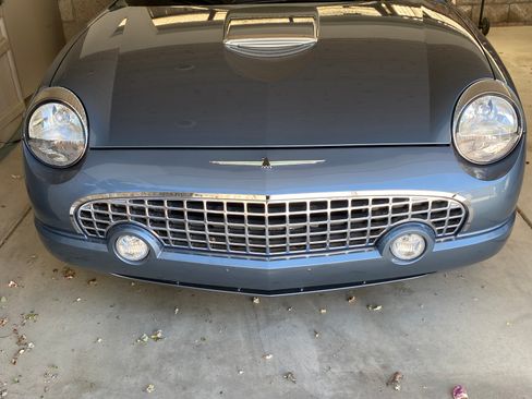 Used 2005 Ford Thunderbird Deluxe image 18