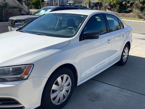 Used 2016 Volkswagen Jetta S FWD image 8