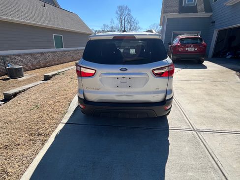 Used 2018 Ford EcoSport SE w/ SE Convenience Package image 5
