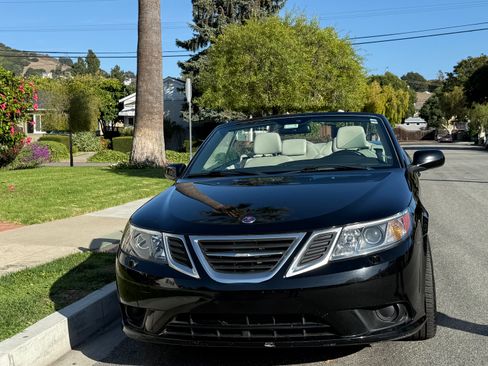 Used 2010 Saab 9-3 2.0T w/ Comfort Package image 2