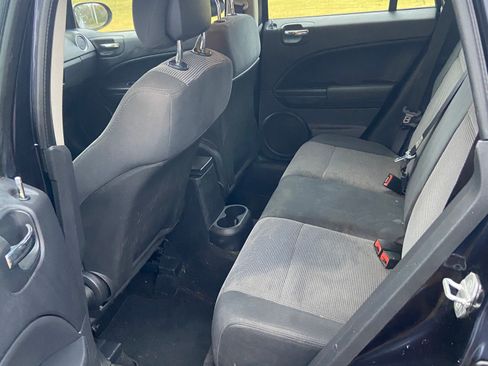 Used 2011 Dodge Caliber Mainstreet image 9