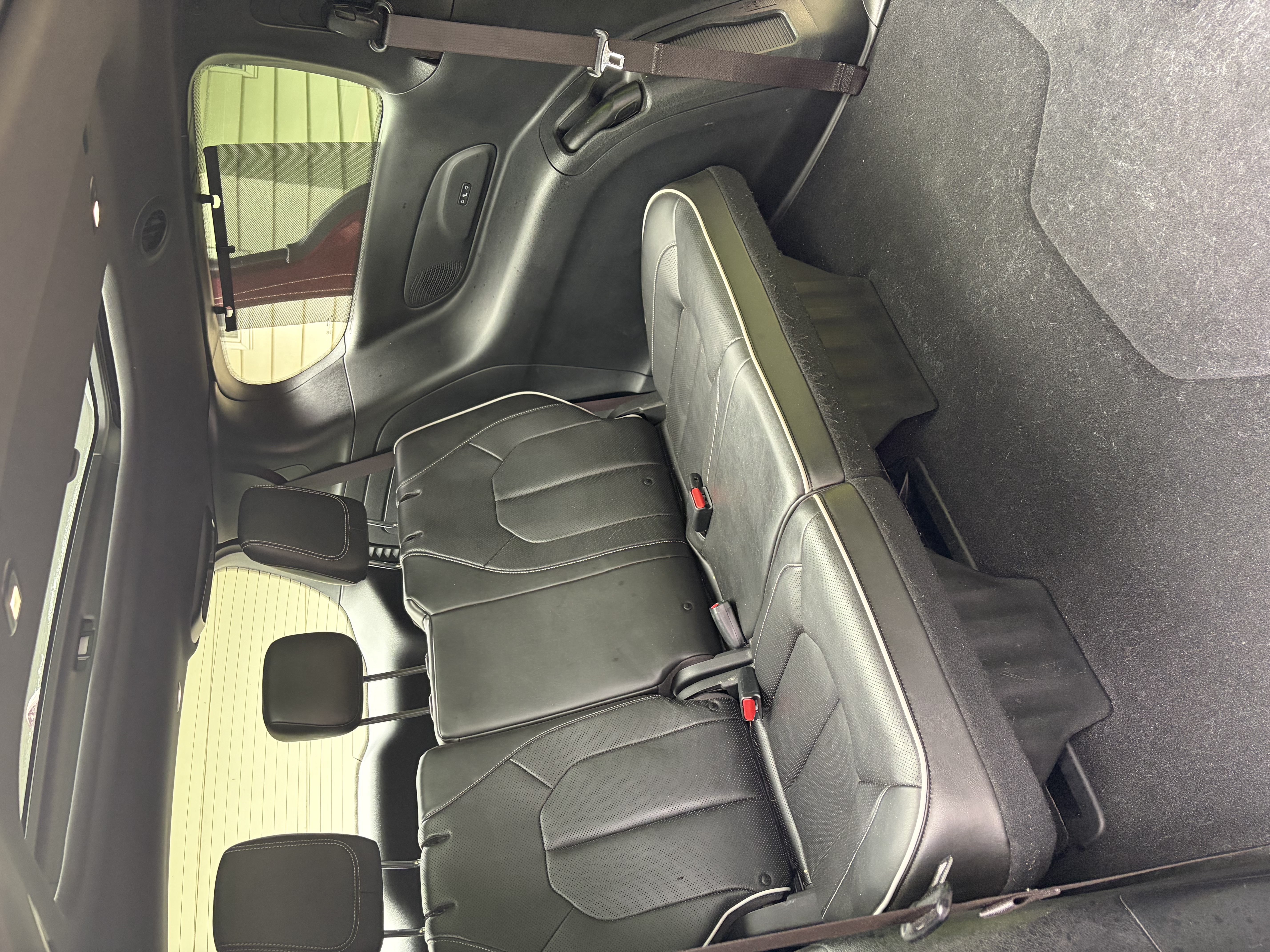 Used 2020 Chrysler Pacifica Limited w/ S Appearance Package FWD image 30