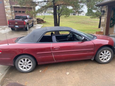 Used 2005 Chrysler Sebring GTC w/ Security Group image 5