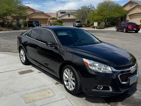 Used 2015 Chevrolet Malibu LT FWD image 4