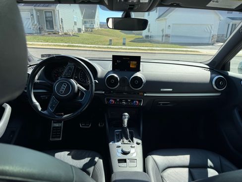 Used 2017 Audi A3 e-tron Premium image 8