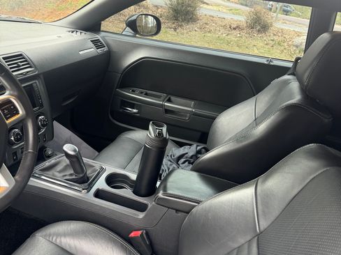 Used 2012 Dodge Challenger R/T Plus image 11