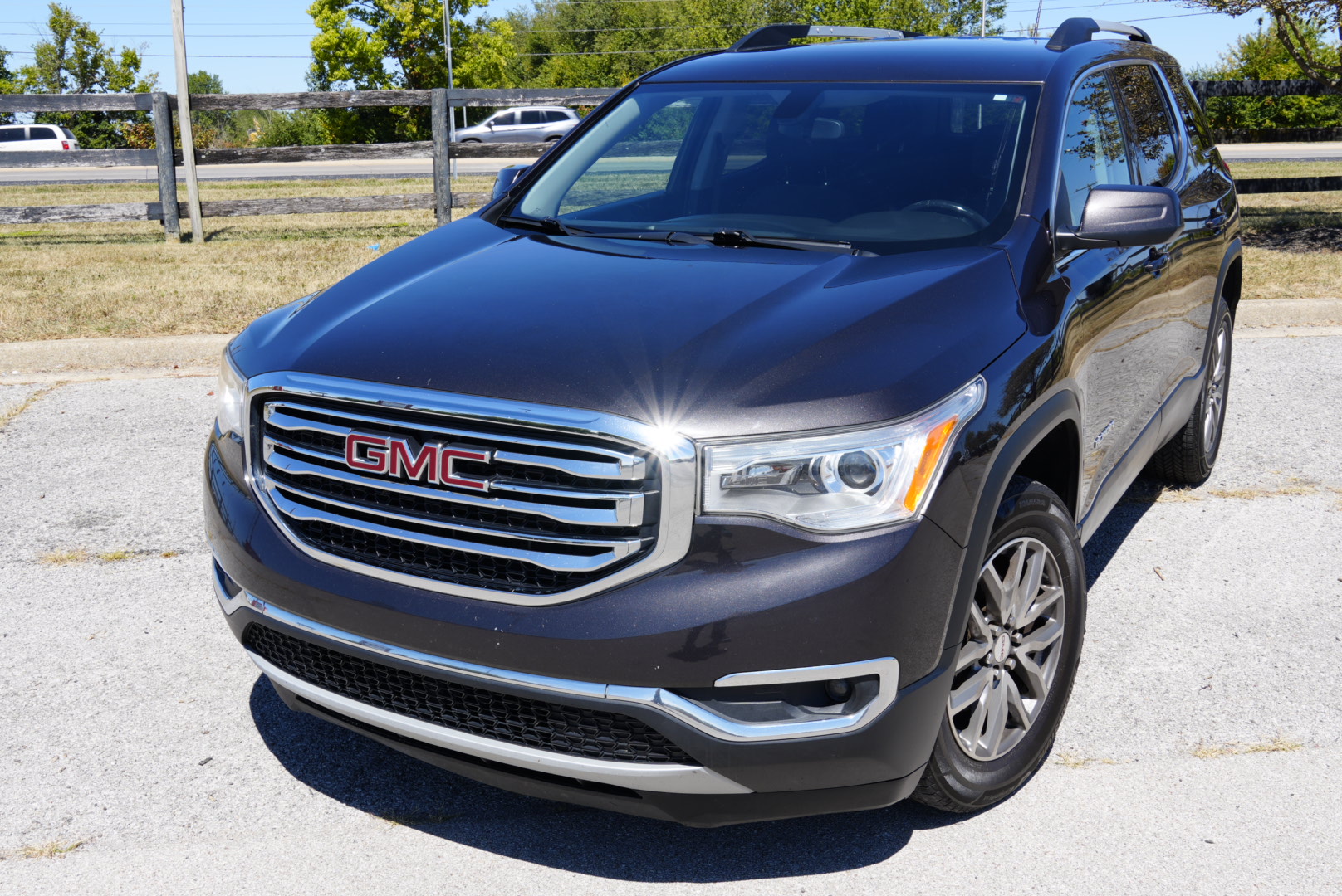 Used 2018 GMC Acadia SLE w/ Driver Alert Package I AWD/4WD image 12
