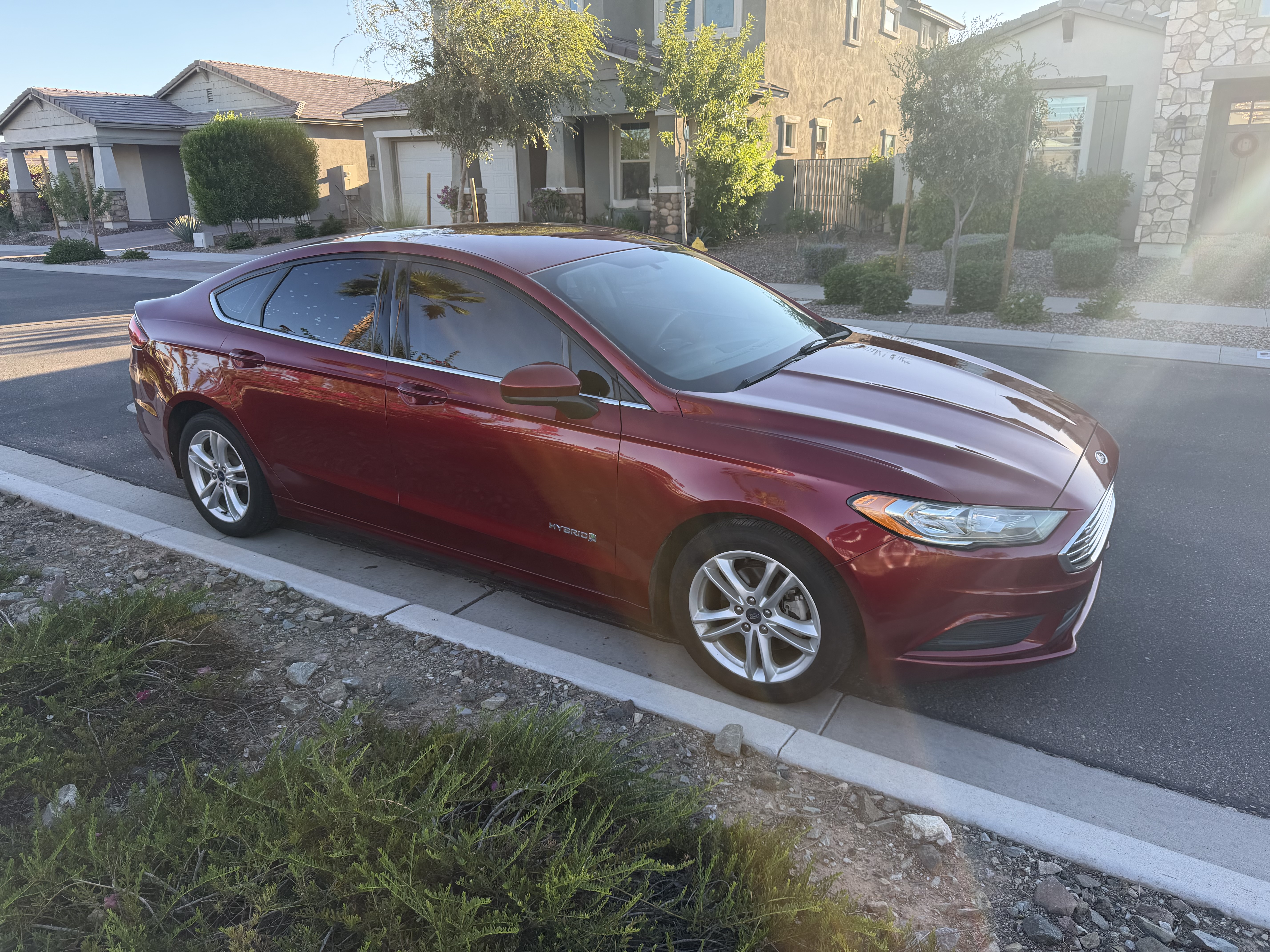 Used 2018 Ford Fusion SE FWD image 9