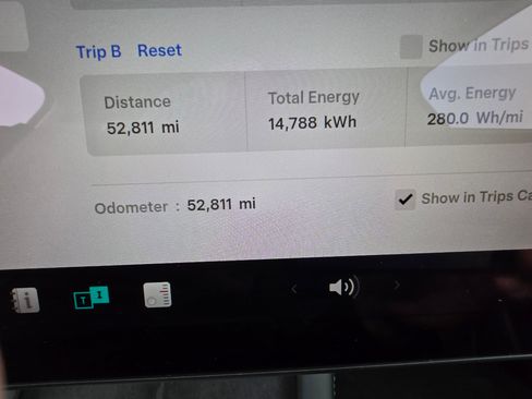 Used 2021 Tesla Model Y Long Range image 15