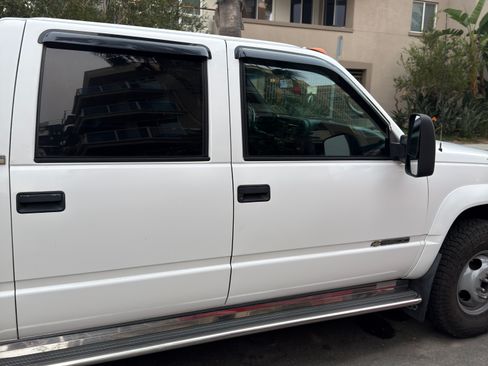 Used 1997 Chevrolet Silverado 3500 4x4 Crew Cab w/ Preferred Equipment Group 2 image 15