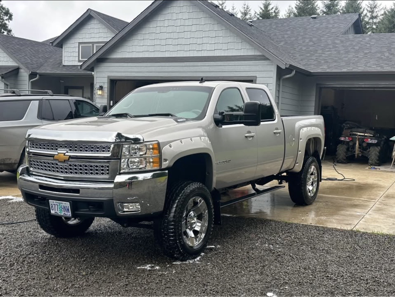 Used 2008 Chevrolet Silverado 2500 LTZ w/ Safety Package AWD/4WD image 4