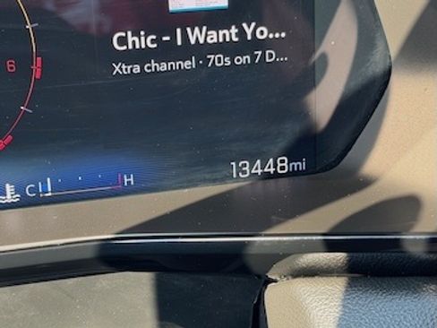 Used 2024 Chevrolet Colorado LT w/ LT Convenience Package III image 23