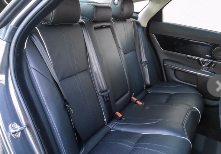 Used 2016 Jaguar XJ R-Sport RWD image 14