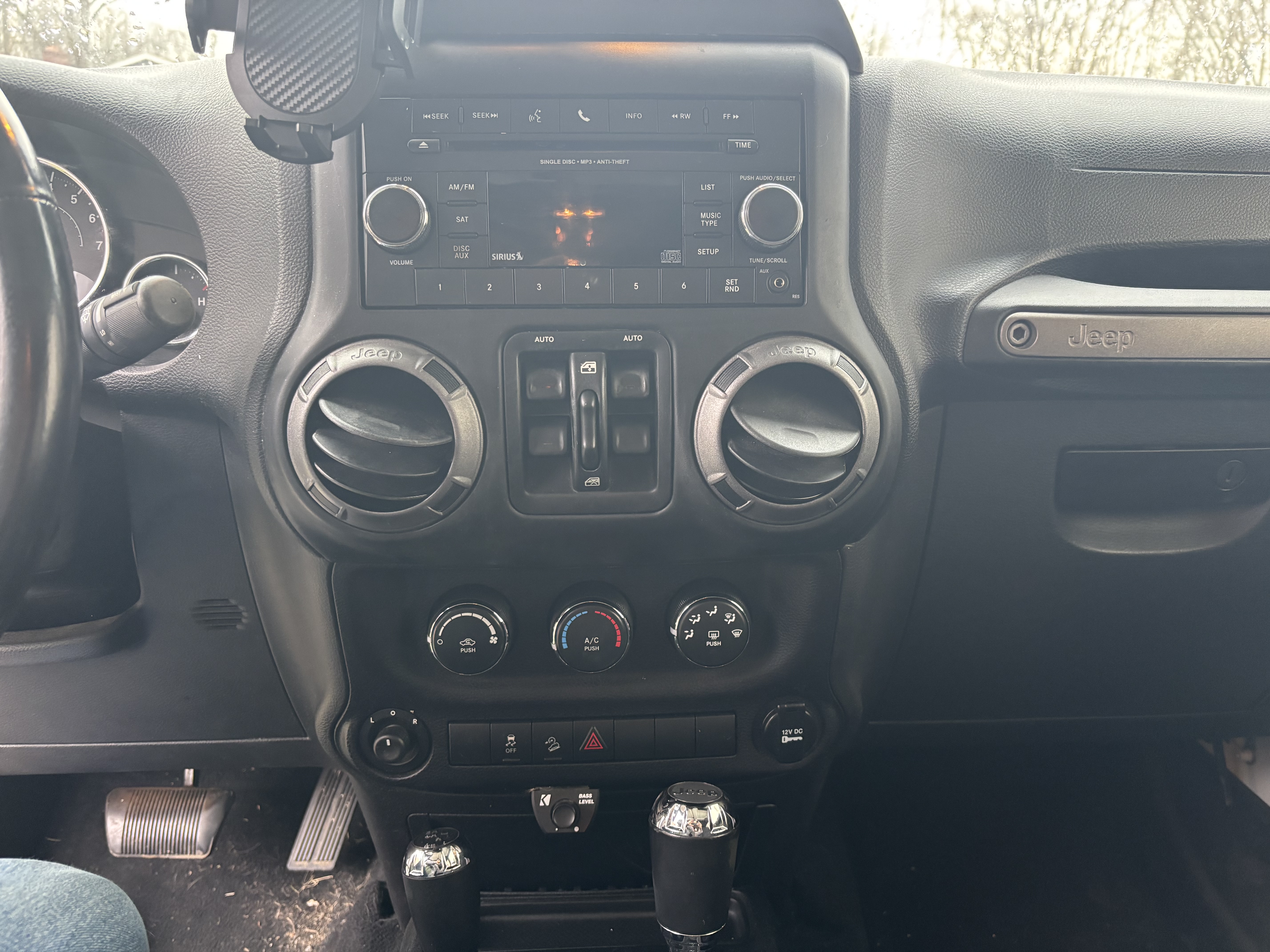 Used 2013 Jeep Wrangler Unlimited Sport AWD/4WD image 10