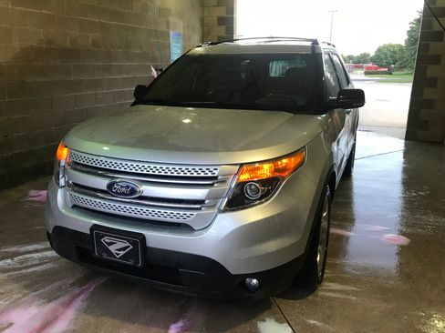 Used 2012 Ford Explorer XLT AWD/4WD image 19