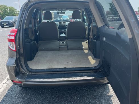 Used 2012 Toyota RAV4 FWD w/ Value Pkg image 11