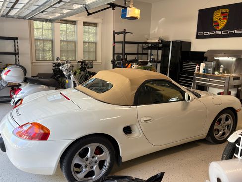 Used 2001 Porsche Boxster S image 4