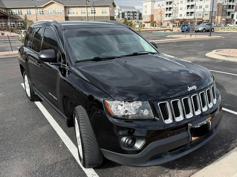 Used 2017 Jeep Compass Sport w/ Power Value Group AWD/4WD image 2