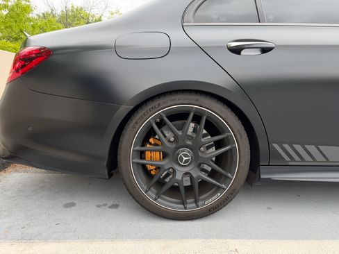 Used 2018 Mercedes-Benz E 63 AMG S image 16