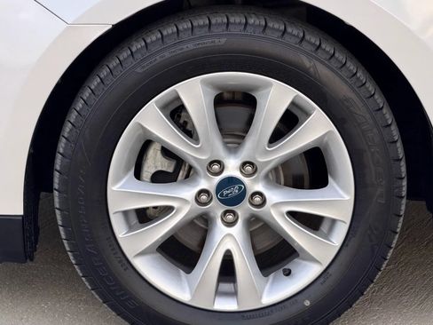 Used 2011 Ford Taurus SEL w/ 201A Rapid Spec Order Code image 8